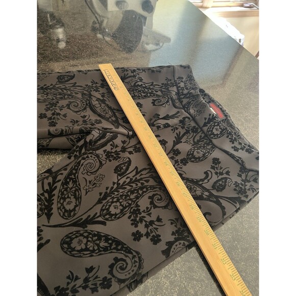 Krazy Larry Women's 12 Gray Black Velvet Paisley Pull On Ankle Pants Stretch M - Picture 16 of 16